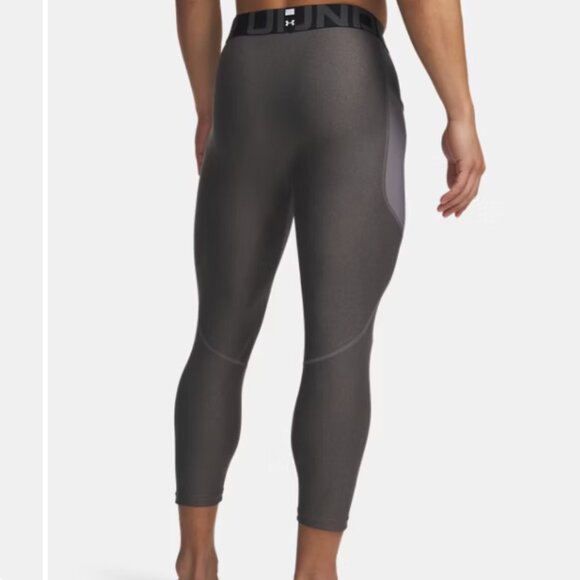 Under Armour Men's HeatGear 3/4 Leggings, Carbon Heather / Grey, M - Picture 2 of 5
